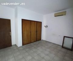 Fantástico chalet independiente en dos plantas.