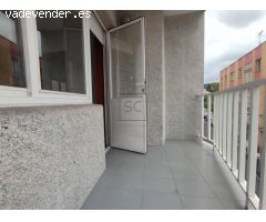 Voluminoso piso con dos terrazas en Fene