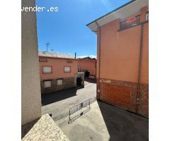 SE ALQUILA APARTAMENTO EN EL CENTRO DE CACABELOS