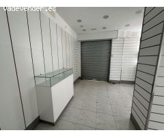 Alquiler local comercial en Bahia Feliz, local B32
