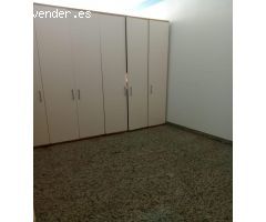 Se alquilan local comercial