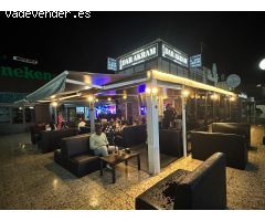 Se traspasa local completamente reformado en centro comercial
