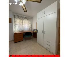 EST / Piso de TRES dormitorios, zona Carretera de Málaga