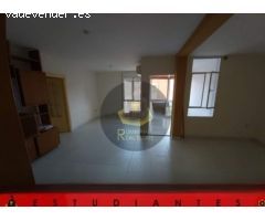 EST / Piso de TRES Dormitorios en Cartuja