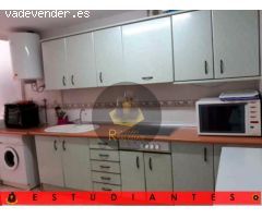 EST/ Bonito piso amueblado para ESTUDIANTES con TRES dormitorios en zona Avd. Constitución