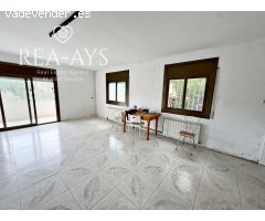 CASA ADAPTADA PARA DOS VIVIENDAS - VALLIRANA