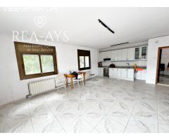 CASA ADAPTADA PARA DOS VIVIENDAS - VALLIRANA