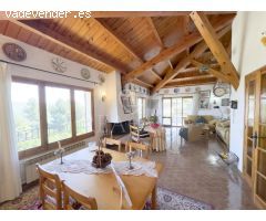 ESPECTACULAR CHALET EN ZONA RESIDENCIAL CON PISCINA - VALLIRANA