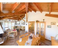 ESPECTACULAR CHALET EN ZONA RESIDENCIAL CON PISCINA - VALLIRANA