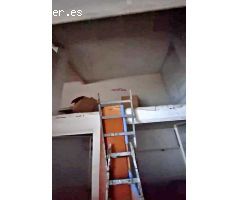 Local con precio económico para cambio de uso a vivienda