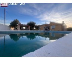 SE VENDE CHALET -VILLA TOTALMENTE REFORMADO EN SAN VICENTE