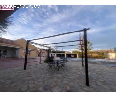SE VENDE CHALET -VILLA TOTALMENTE REFORMADO EN SAN VICENTE