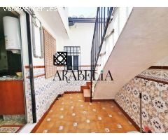 FABULOSA CASA INDEPENDIENTE PARA ENTRAR A VIVIR EN ZONA MEDIA DEL CAMPO DE LA VERDAD!!!