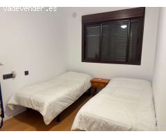 CHALET 4 DORMITORIOS 3 BAÑOS TERRAZA BALCON Y PISCINA