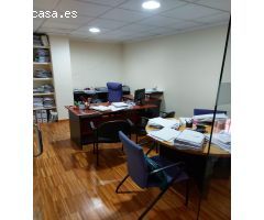 SE VENDE O ALQUILA LOCAL DE OFICINAS Y DESPACHOS EN BENIAJAN