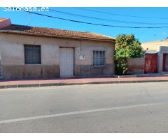 Casa con solar en Beniajan