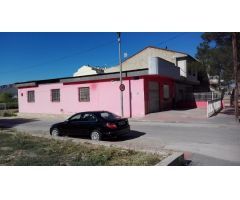 AMPLIO LOCAL EN VENTA EL RAAL