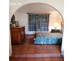 Se alquila magnifico chalet con 8000 m2 de parcela!