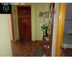 PISO EN EL CENTRO DE VILAGARCÍA CON TRASTERO