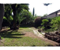 Alquiler de un chalet de 550m2 en Godella, Valencia
