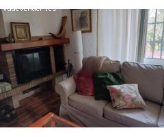Alquiler de un chalet de 550m2 en Godella, Valencia