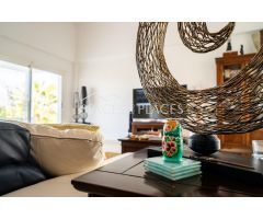 Casa exclusiva con 4 habitaciones con piscina en la Urbanización Torre en Conill-Cumbres, Valencia