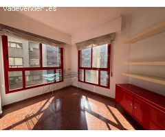 Piso en Venta en Ciudad de las Artes con 4 habitaciones