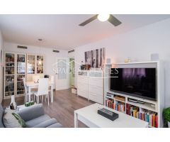 Se vende piso en residencial con piscina en avenida del Maestro Rodrigo