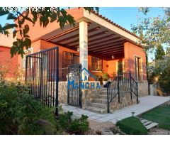 INMOBILIARIA LA MANCHA VENDE CHALET INDEPENDIENTE EN TERRENO URBANO URBANIZACIÓN AGUACAMPADA