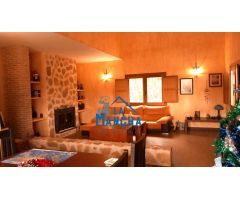 INMOBILIARIA LA MANCHA VENDE CHALET INDEPENDIENTE EN TERRENO URBANO URBANIZACIÓN AGUACAMPADA