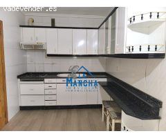 INMOBILIARIA LA MANCHA VENDE PISO EN BARRIO INDUSTRIA.
