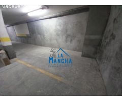 REF:Y100. INMOBILIARIA LA MANCHA VENDE COCHERA Y TRASTERO.