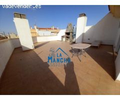 REF: Y111. INMOBILIARIA LA MANCHA VENDE BONITO ÁTICO - DÚPLEX EN BARRIO SAN PEDRO.