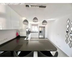 GRAN VILLA DE LUJO EN TORREVIEJA, 6 HAB, 4 BAÑOS