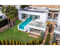 GRAN VILLA DE LUJO EN ORIHUELA COSTA, 4 HAB 2 BAÑOS