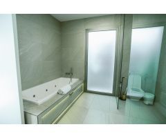 GRAN VILLA DE LUJO EN ORIHUELA COSTA, 4 HAB 2 BAÑOS