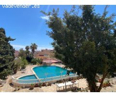 Estudio en venta en Torrevieja con vistas a la piscina