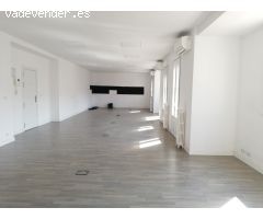 METRO RIOS ROSAS, OFICINA muy luminosa,130m2 diáfana, calefacción central incluida en el precio.