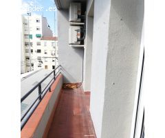 METRO RIOS ROSAS, OFICINA muy luminosa,130m2 diáfana, calefacción central incluida en el precio.