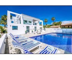 Casa-Chalet en Alquiler en Moraira Alicante