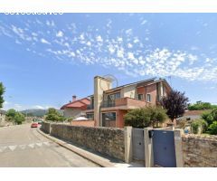 Magnífico Adosado en Goian-Tomiño: ¡Tu Casa Ideal te Espera!