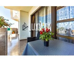 Apartamento dos dormitorios reformado en Atalaya Court