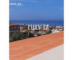 Chalet adosado en Mirador Del Roque El Madroñal con vistas al mar