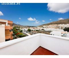 ATICO DUPLEX EN EL CENTRO DE LOS CRISTIANOS CON VISTAS AL MAR