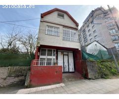 CASA EN PLENO CASCO URBANO DE PONTEAREAS