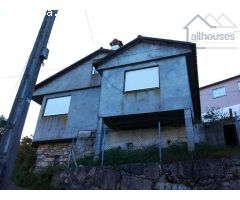 Propiedad con potencial único en Mougás, Oia