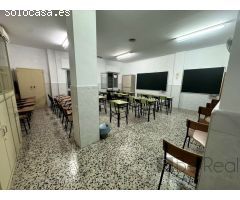 ¡ATENCIÓN INVERSORES! LOCALES CON CAMBIO DE USO PERMITIDO EN TORREMOLINOS (MÁLAGA).