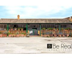 CORTIJO EXCLUSIVO CON INSTALACIONES ECUESTRES Y RESTAURANTE EN UN ENTORNO PRIVILEGIADO