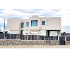ESPECTACULAR CHALET PAREADO DE LUJO EN MAJADAHONDA (MADRID)