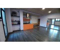 Local 394m²: Amplio y Versátil, ¡Listo Para Tu Negocio!